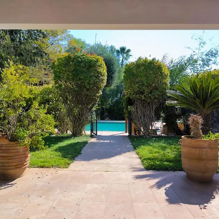 Villa Anton Grand Estate - 5br With Private Pool Aradhippou
