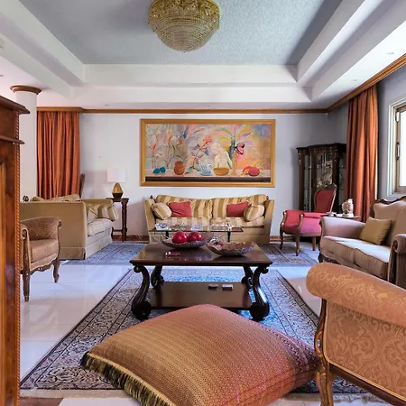 Vilă Anton Grand Estate - 5br With Private Pool *