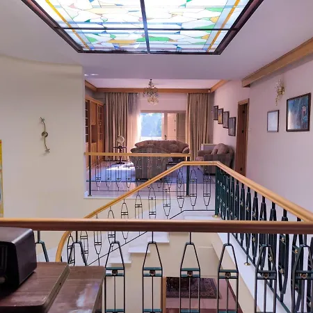 Villa Anton Grand Estate - 5br With Private Pool Aradhippou